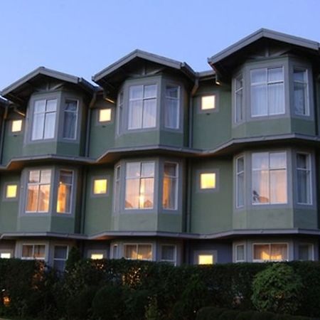 Galway Forest Lodge Hotel Нувара-Елія Екстер'єр фото