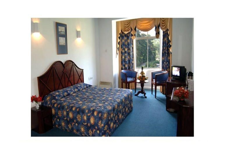 Galway Forest Lodge Hotel Нувара-Елія Екстер'єр фото